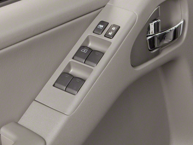 2010 Nissan Frontier LE