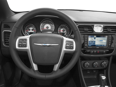 2013 Chrysler 200 Touring