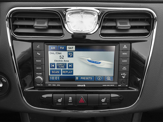 2013 Chrysler 200 Touring