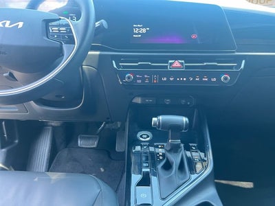 2024 Kia Niro EX