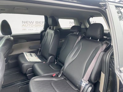 2025 Kia Carnival LXS