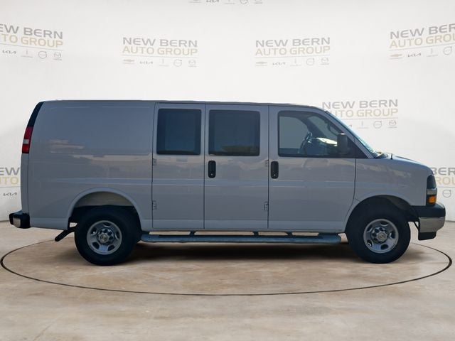 2025 Chevrolet Express 2500 Work Van Cargo