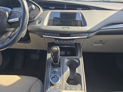 2020 Cadillac XT4 Premium Luxury