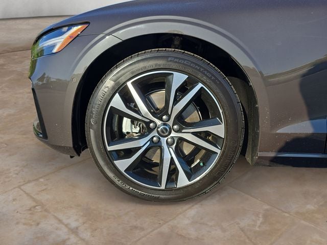 2025 Volvo S60 B5 Plus