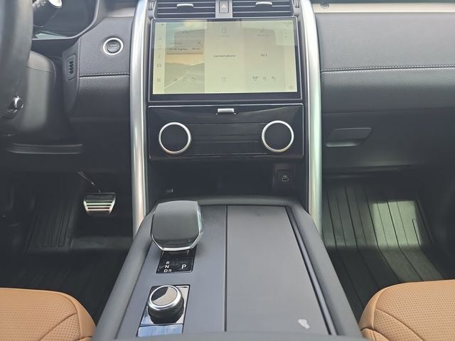 2024 Land Rover Discovery Dynamic SE