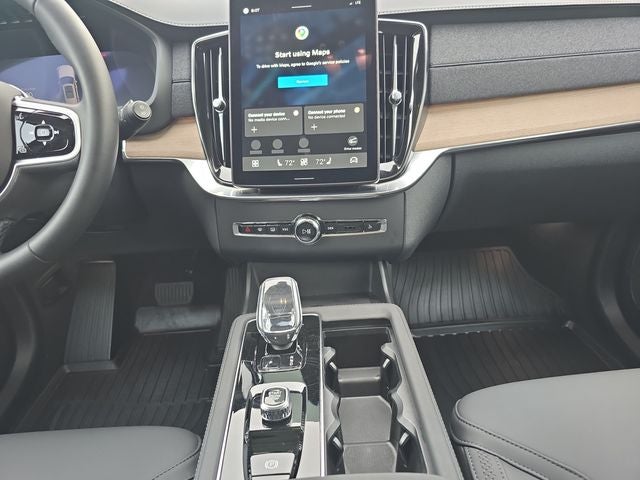 2025 Volvo XC90 B6 Core 2025.5
