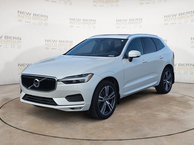 2021 Volvo XC60 T5 Momentum