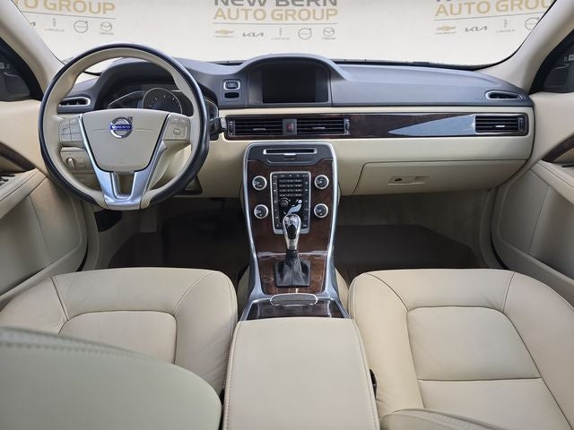 2015 Volvo XC70 3.2 Platinum