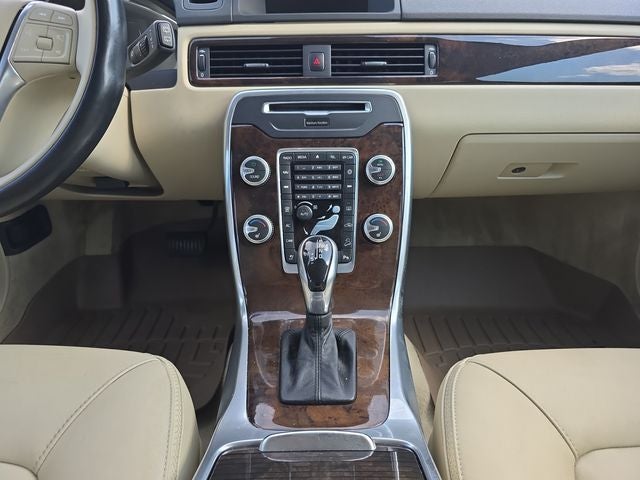 2015 Volvo XC70 3.2 Platinum