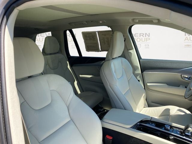 2024 Volvo XC90 B5 Core