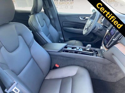 2023 Volvo XC60 B5 Plus Bright Theme