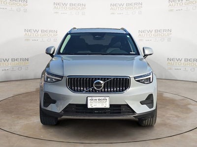 2025 Volvo XC40 B5 Core