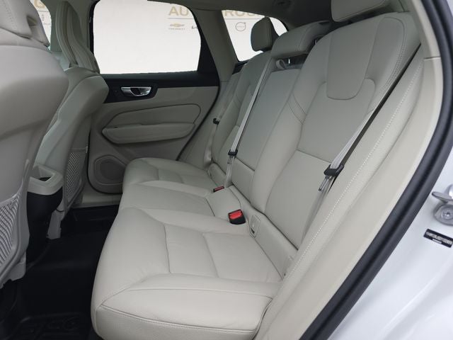 2025 Volvo XC60 B5 Core
