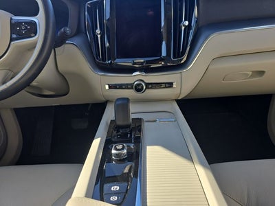 2025 Volvo XC60 B5 Core