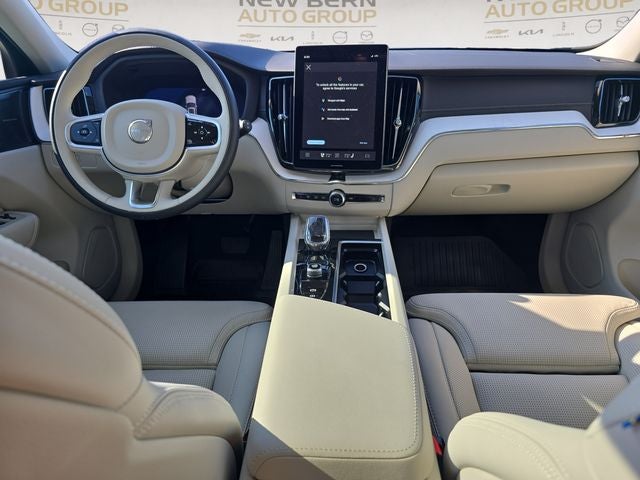 2026 Volvo XC60 B5 Ultra