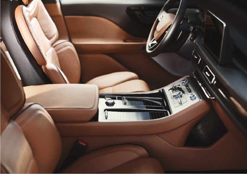 A 2023 Lincoln Aviator® Black Label model is shown in the Flight interior theme | Lincoln of New Bern in New Bern NC