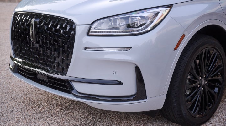 The all-black grille of the available Jet Appearance Package on a 2026 Lincoln Corsair® SUV is shown. | Lincoln of New Bern in New Bern NC
