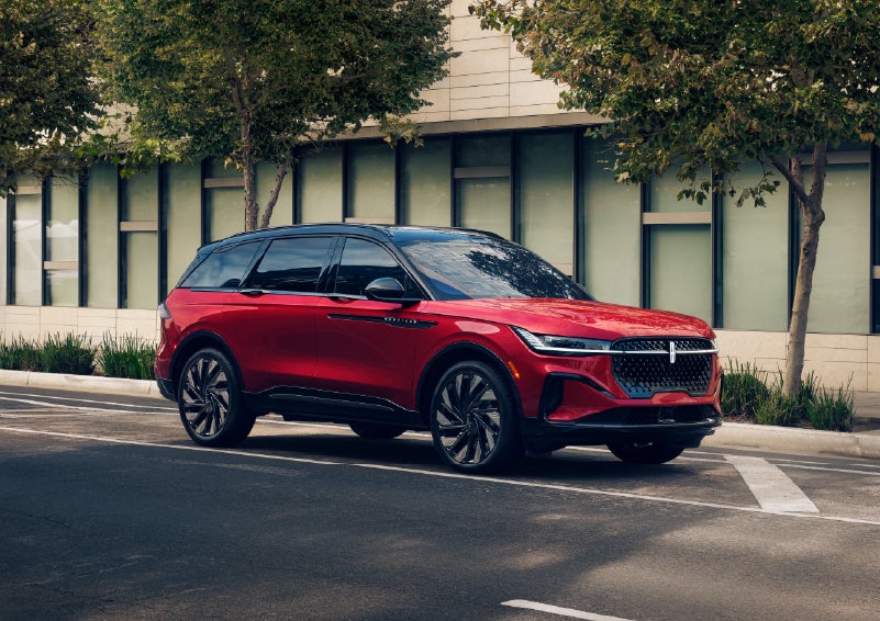 2026 Lincoln Nautilus® SUV with the available Jet Appearance Package and Hybrid transmission. | Lincoln of New Bern in New Bern NC